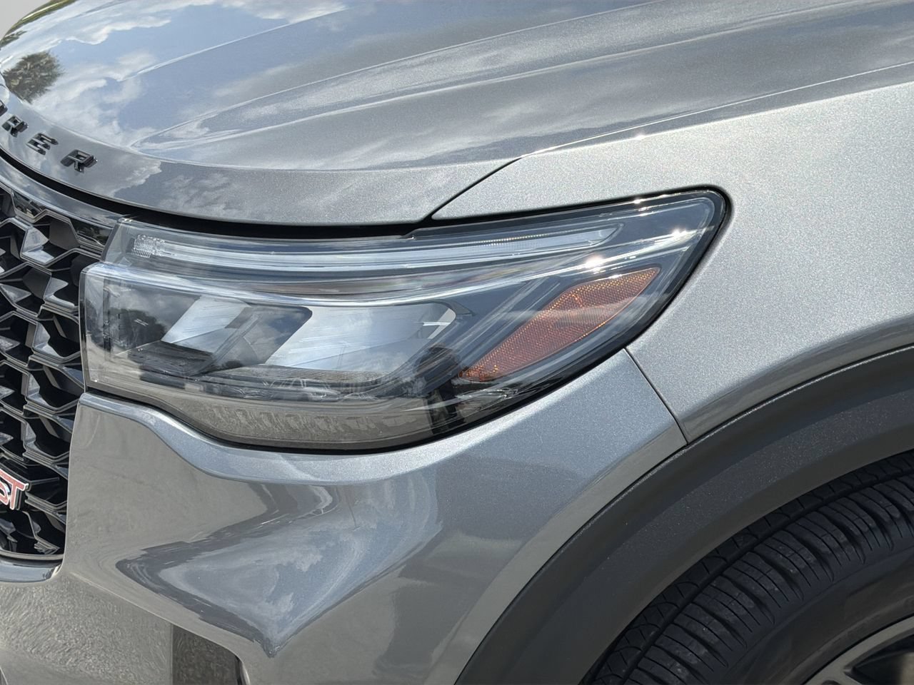 Used 2025 Carbonized Gray Metallic Ford ST image 6