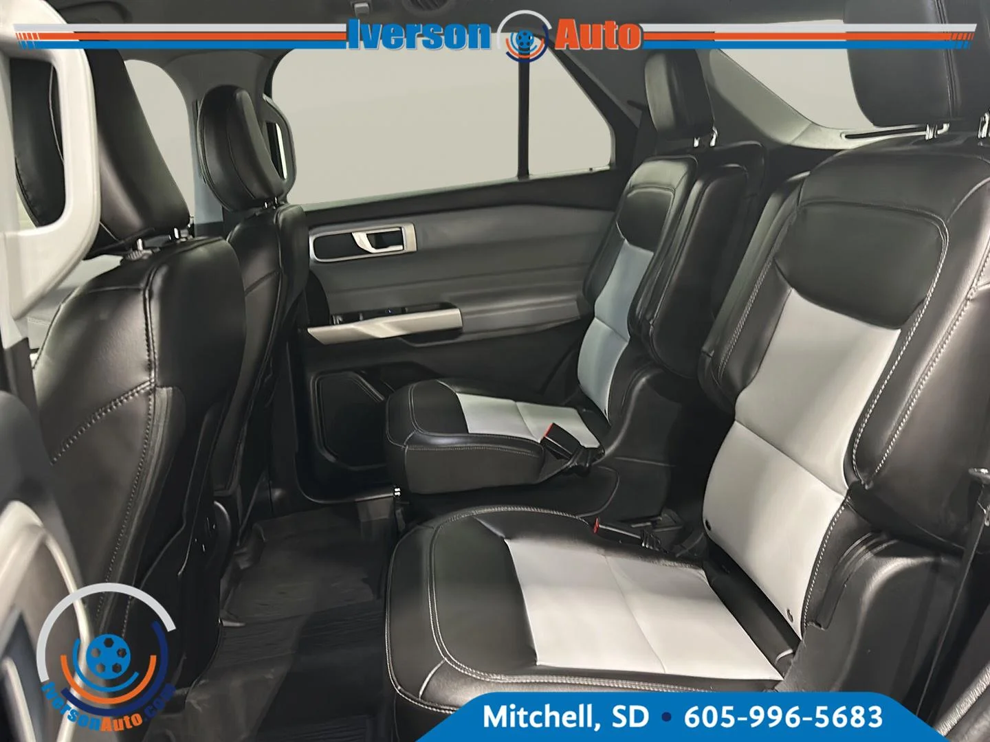 2022 Ford Explorer XLT - Photo 24