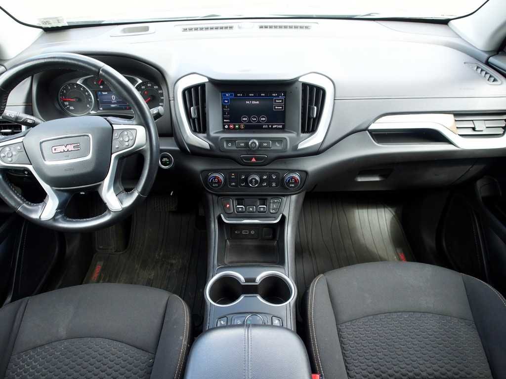 Used 2021 Satin Steel Metallic GMC SLE image 17