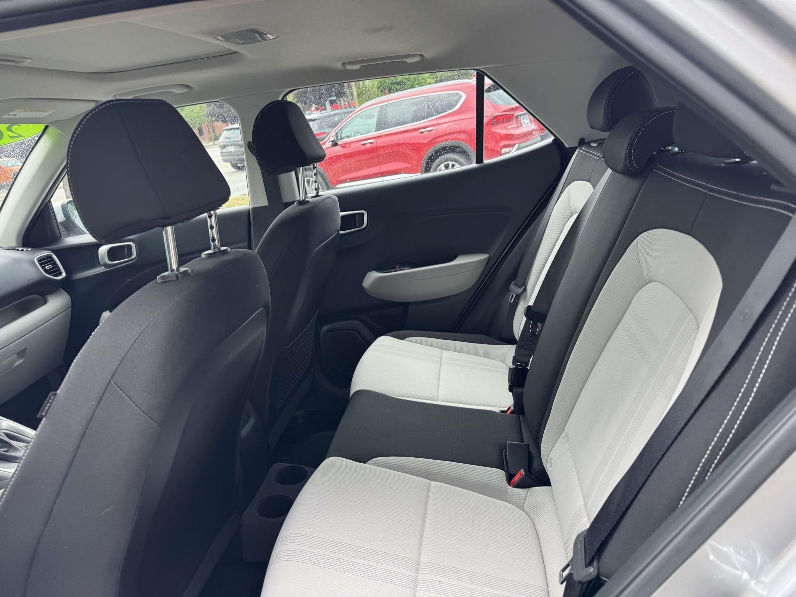 2023 Hyundai Venue SEL - Photo 11