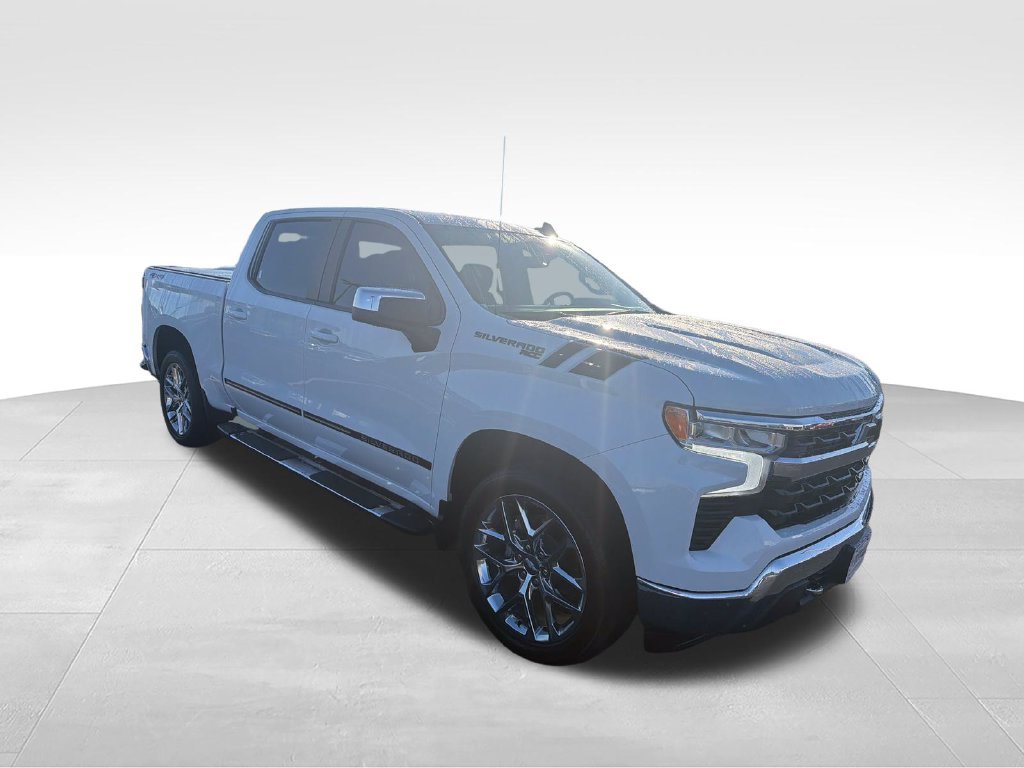 Used 2023 White Chevrolet LT image 8