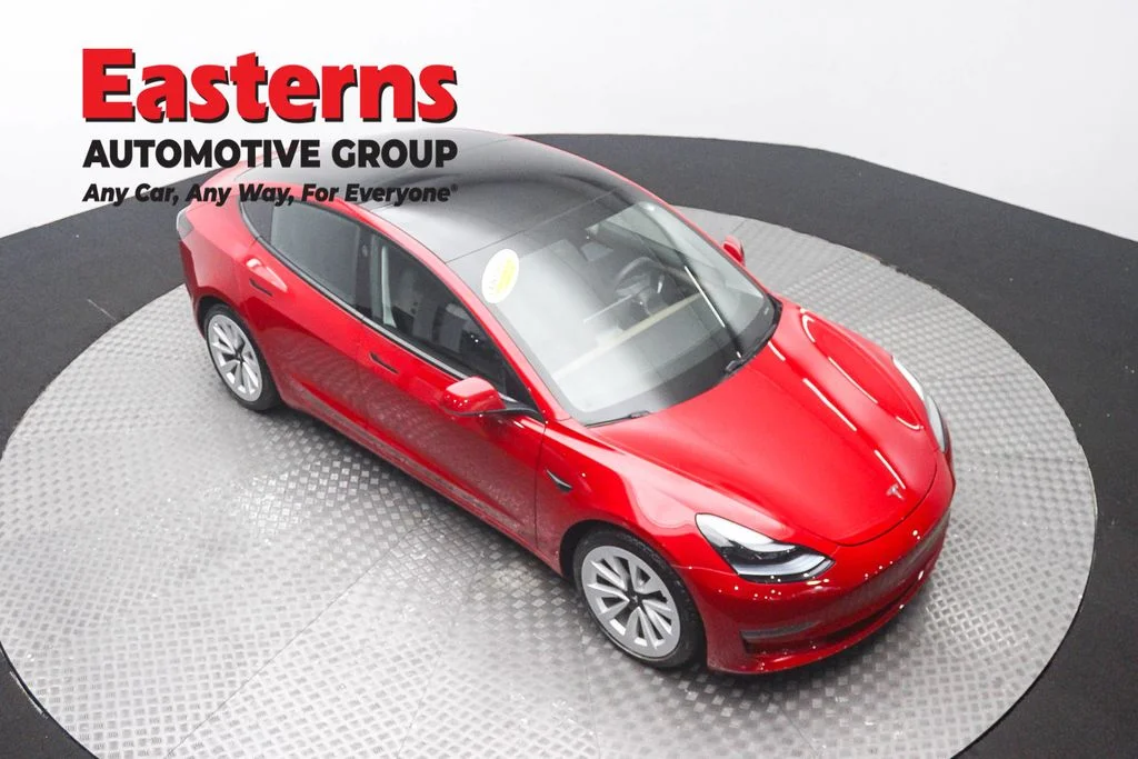 Used 2021 Red Tesla Long Range image 3