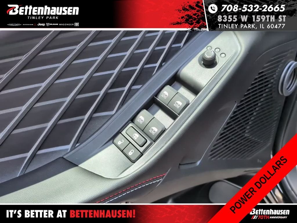New 2026 Diamond Black Crystal Pearlcoat Dodge Scat Pack image 15