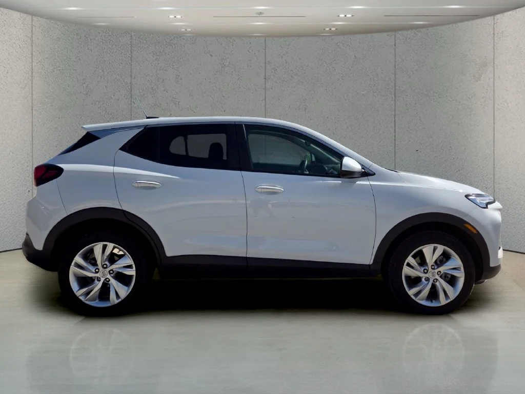 Used 2025 White Buick Preferred image 6