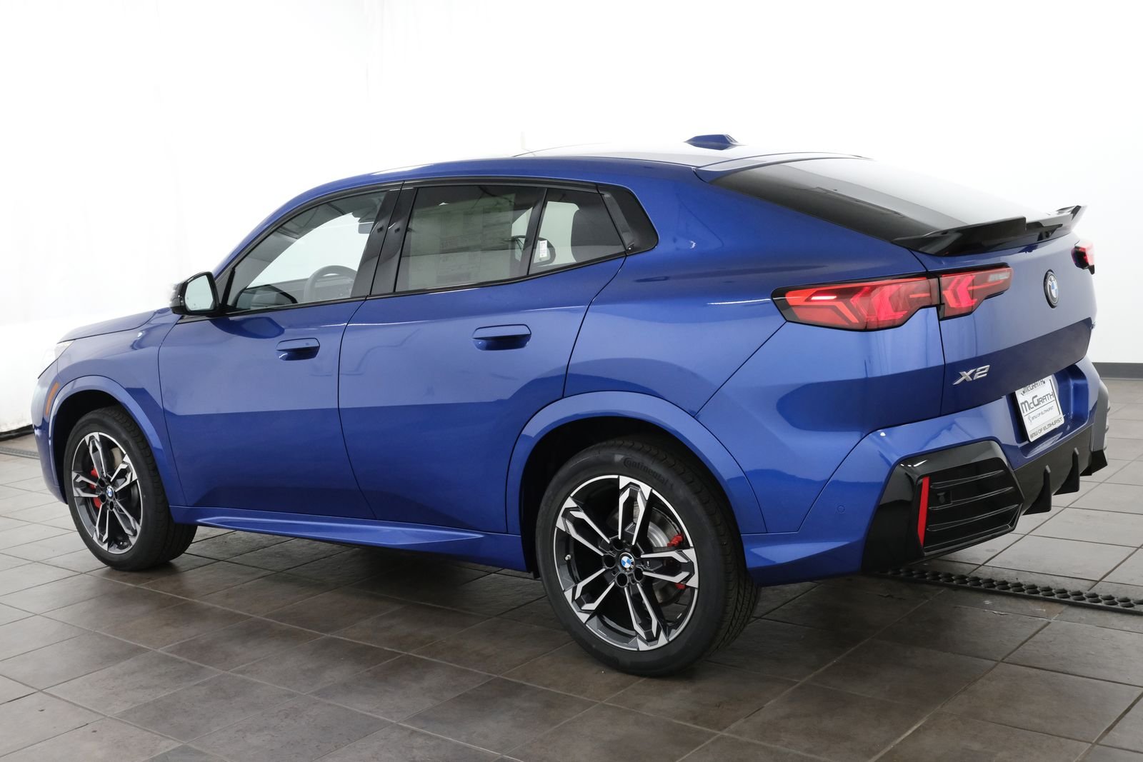 New 2026 Portimao Blue Metallic BMW xDrive28i image 3