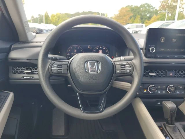 2025 Honda Accord SE - Photo 9