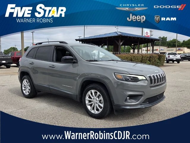 2022 Jeep Cherokee Latitude Lux's photo
