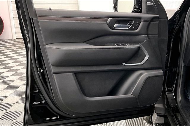 2026 Nissan Armada Platinum - Photo 32
