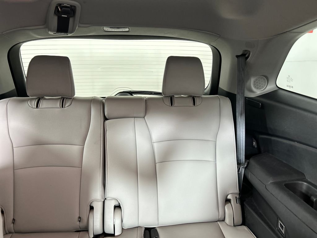 Used 2020 Silver Honda Touring image 20