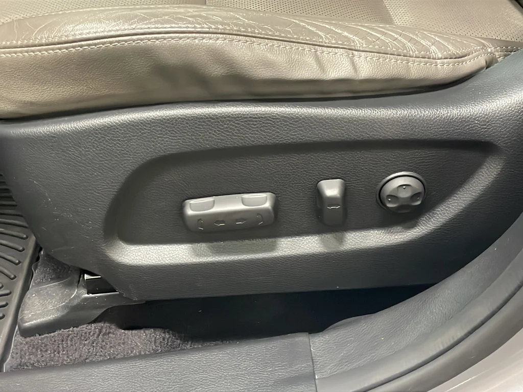 Used 2017 Gray Hyundai Limited Ultimate image 18