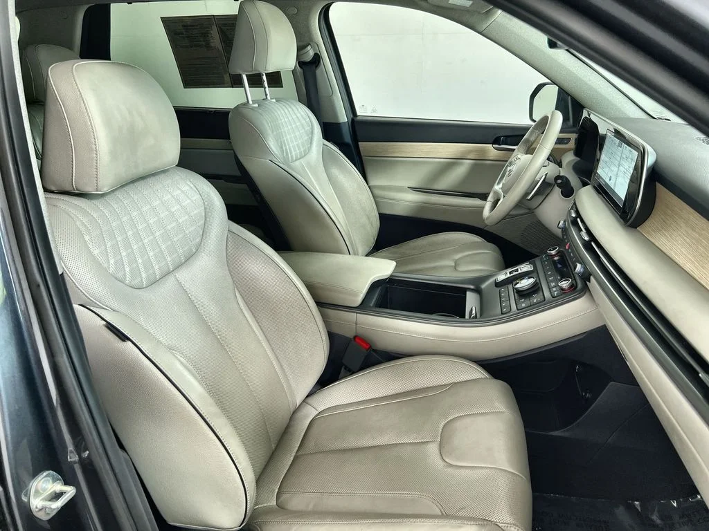 Used 2024 Gray Hyundai Limited image 27