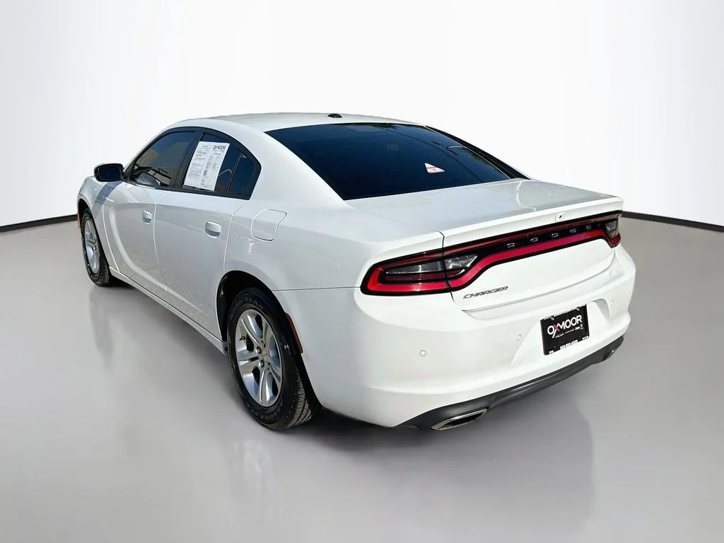 Certified Used 2022 White Knuckle Clearcoat Dodge SXT image 6