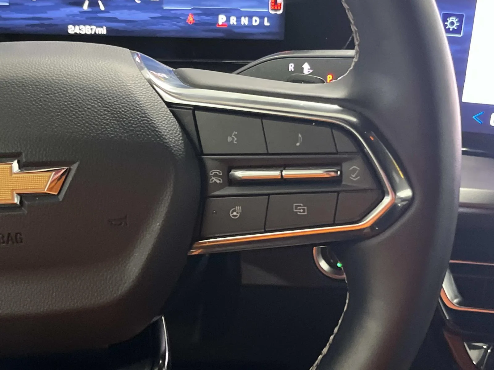Used 2026 Mosaic Black Metallic Chevrolet LT image 18