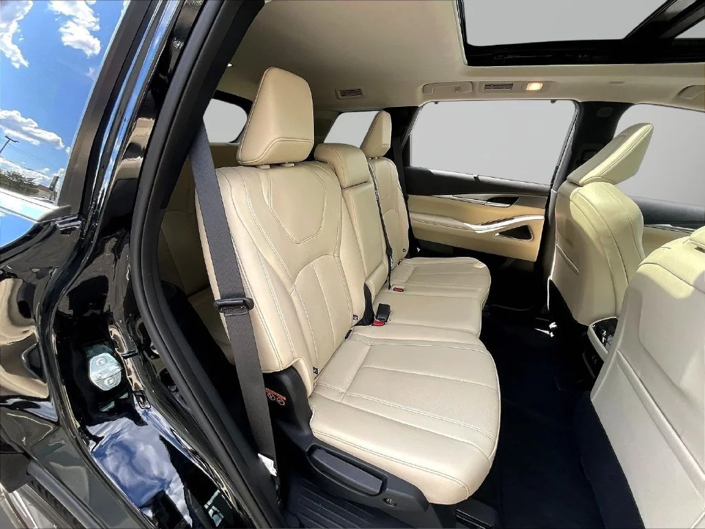 Used 2025 Mineral INFINITI LUXE image 26