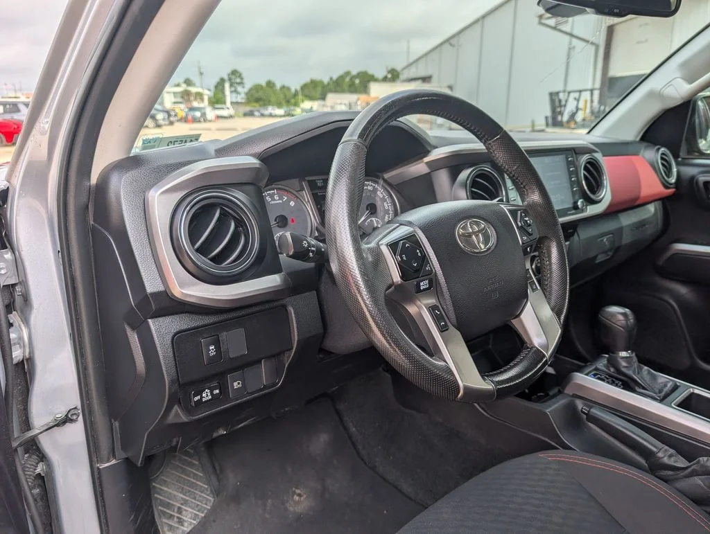 Used 2021 Silver Toyota SR5 image 32
