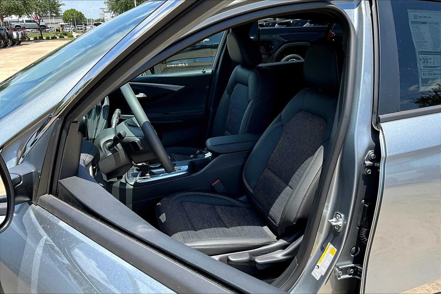 Used 2025 Moonstone Gray Metallic Buick Preferred image 18