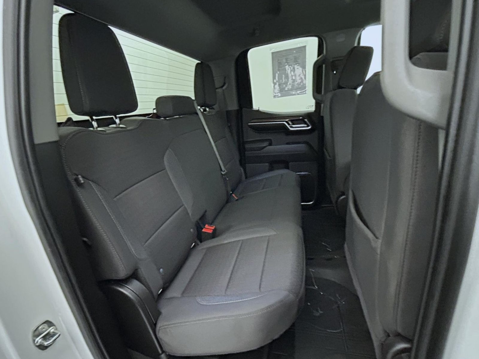 Used 2024 Summit White Chevrolet LT image 18