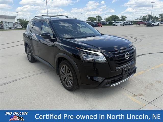 Used 2023 Super Black Nissan SL image 6