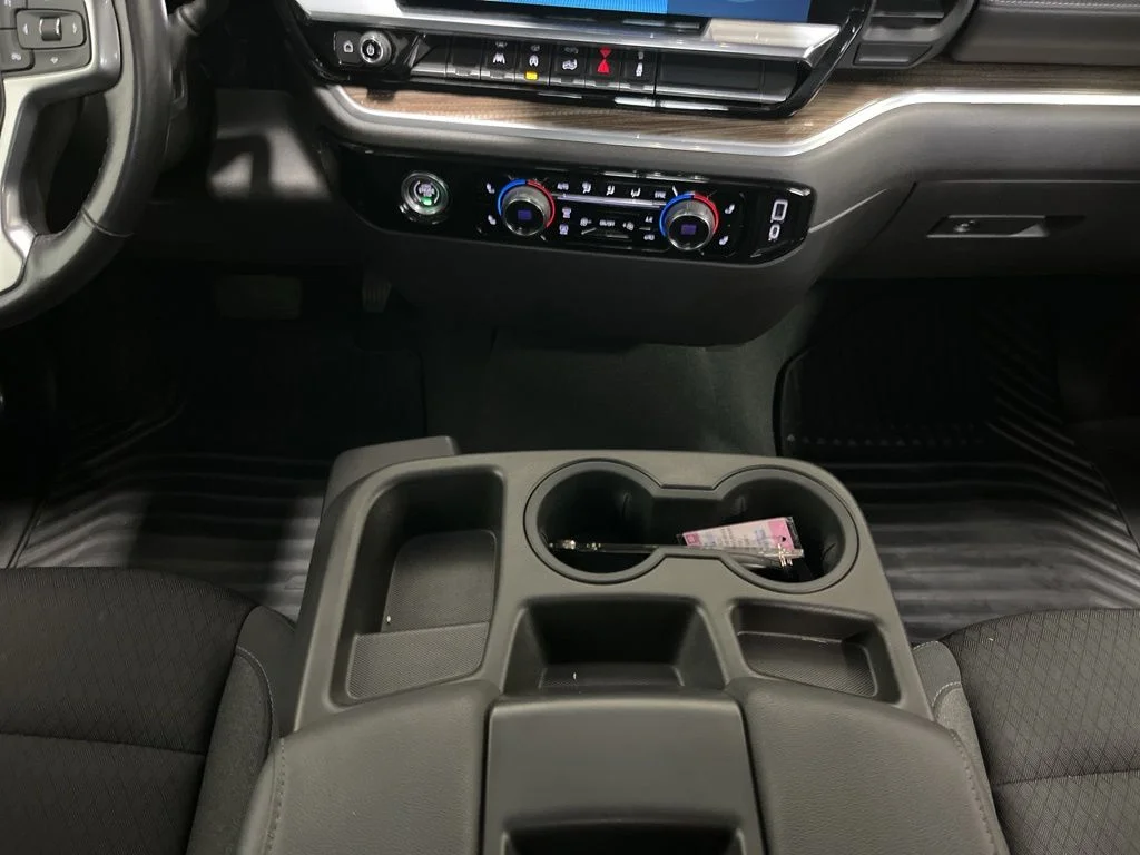 Used 2022 Gray Chevrolet LT image 18