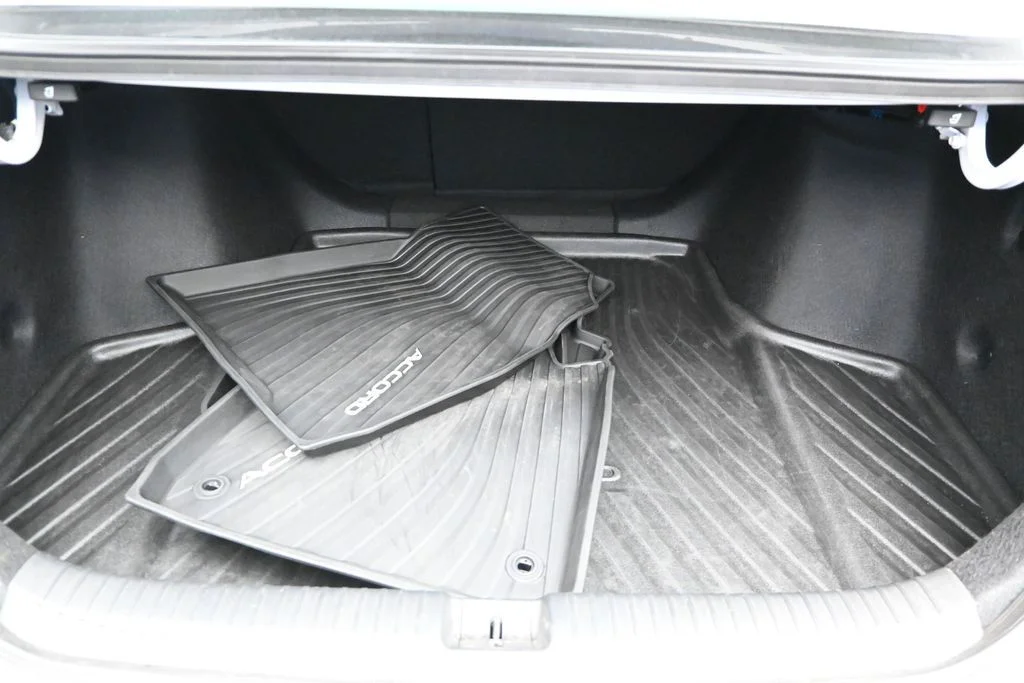 Certified Used 2025 Platinum White Pearl Honda EX-L image 13
