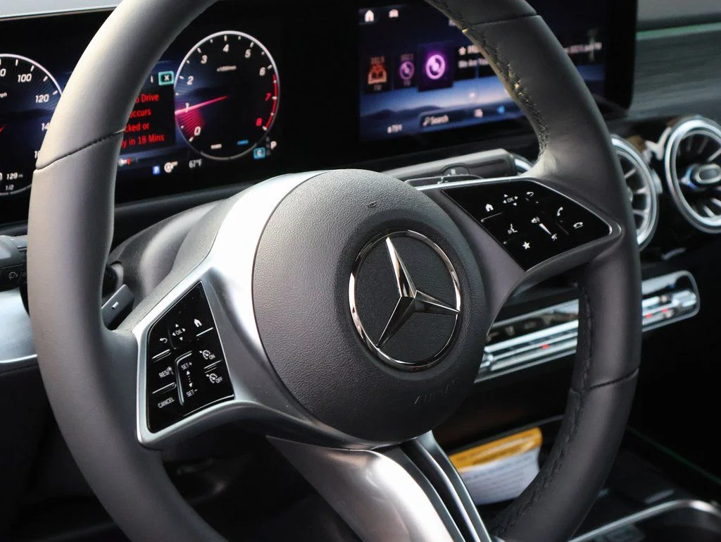 New 2026 Gray Mercedes-Benz GLB 250 image 20