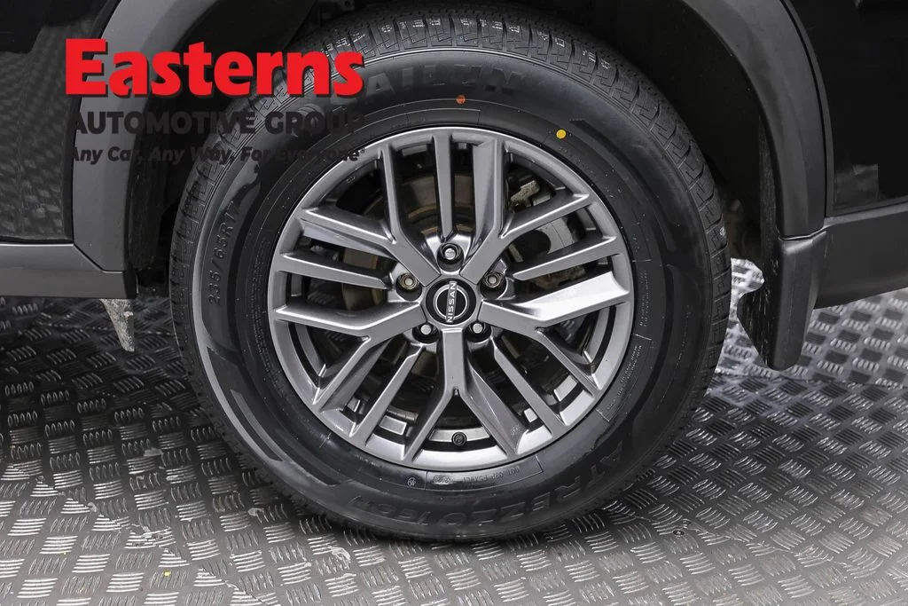 Used 2024 Black Nissan S image 8
