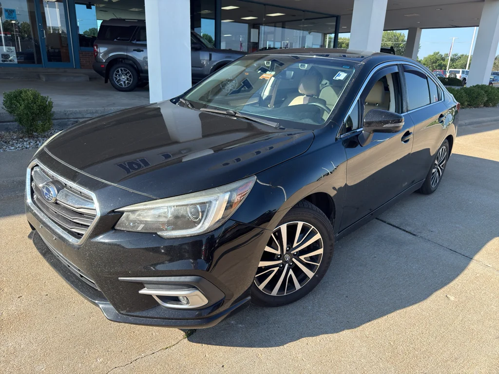 Used 2018 Crystal Black Silica Subaru Premium image 2