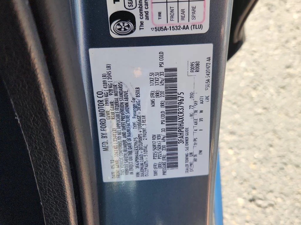 Used 2012 Steel Blue Metallic Ford SE image 19