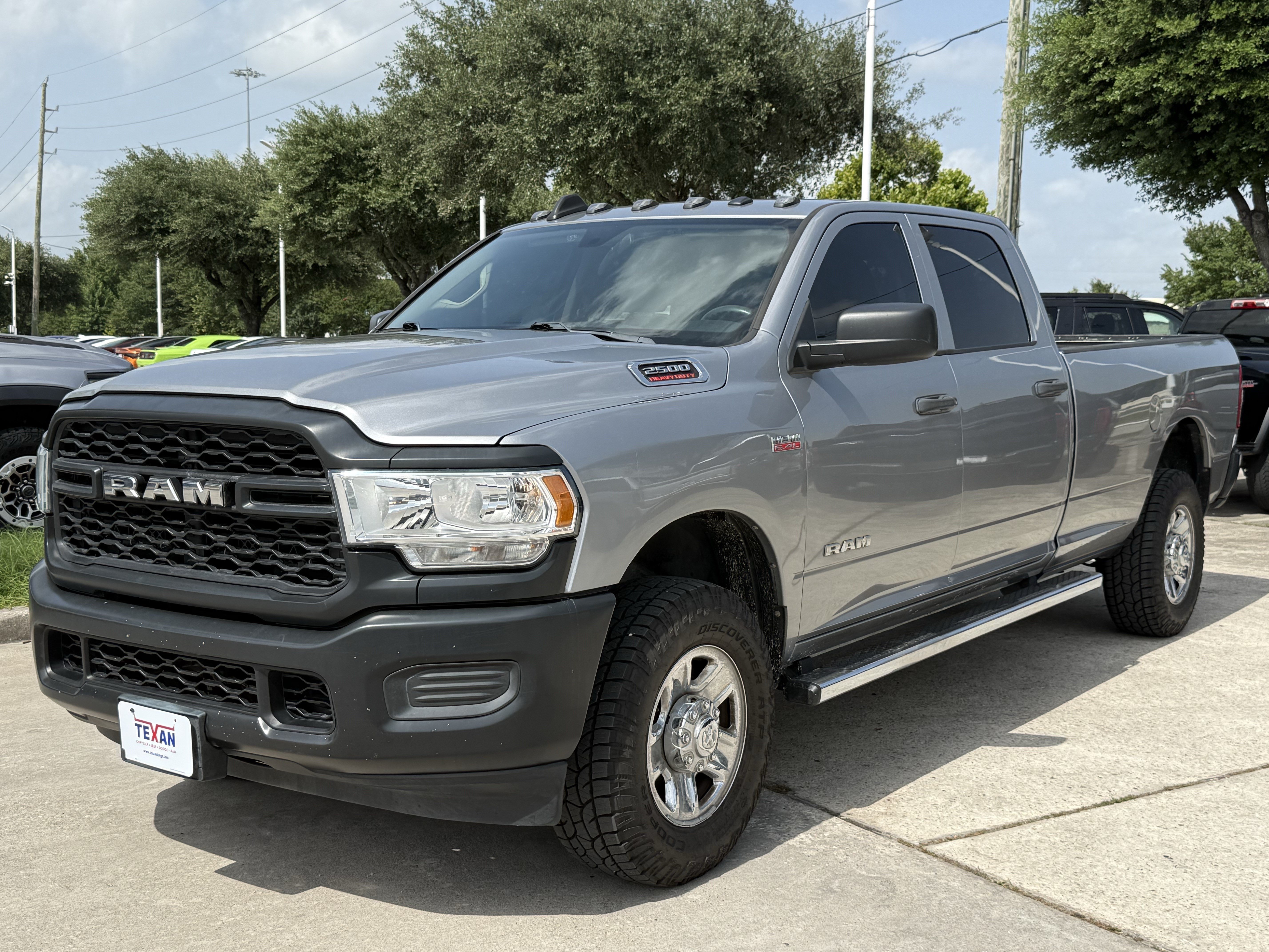Used 2019 Billet Silver Metallic Clearcoat Ram Tradesman image 8
