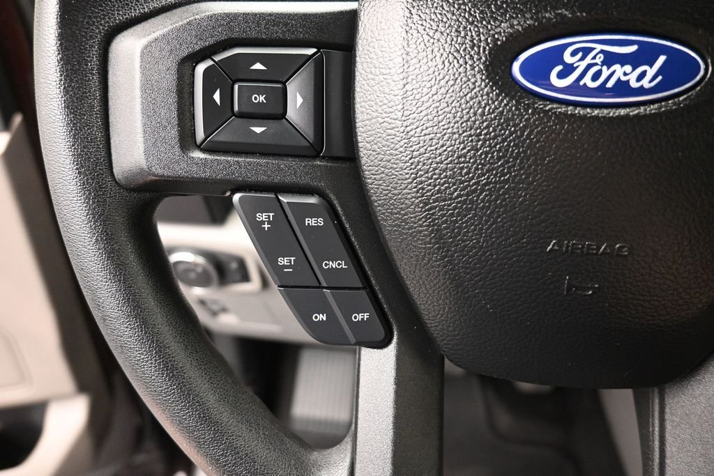 Used 2018 Red Ford XL image 3
