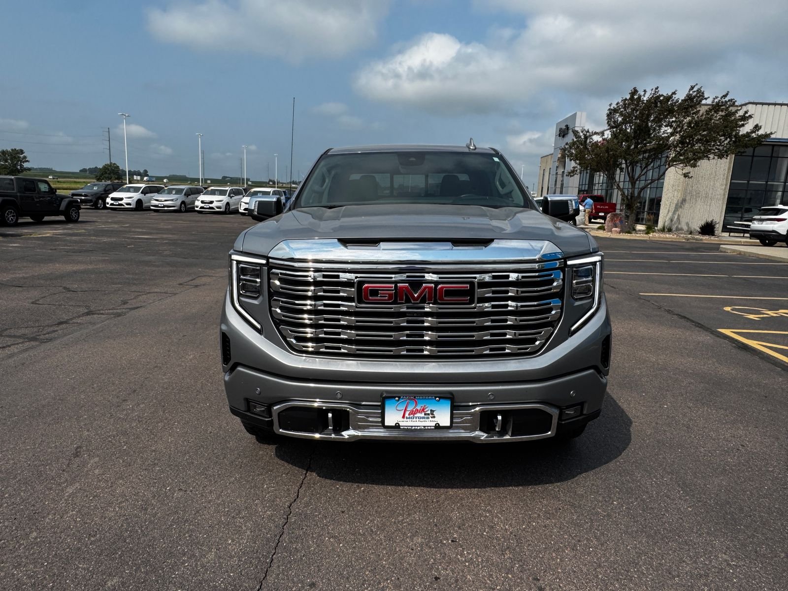 Used 2023 Sterling Metallic GMC Denali image 4