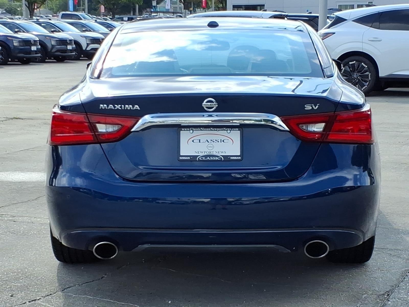 Used 2018 Deep Blue Pearl Nissan SV image 8