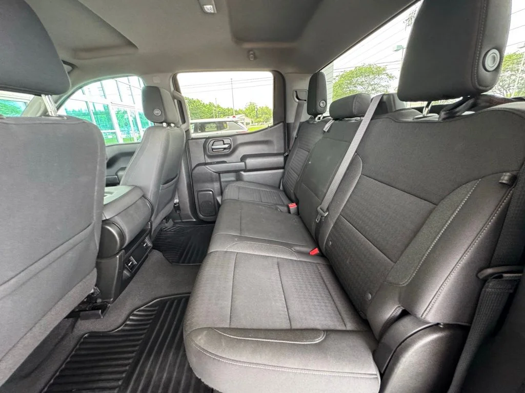 Used 2023 Gray Chevrolet Custom image 21