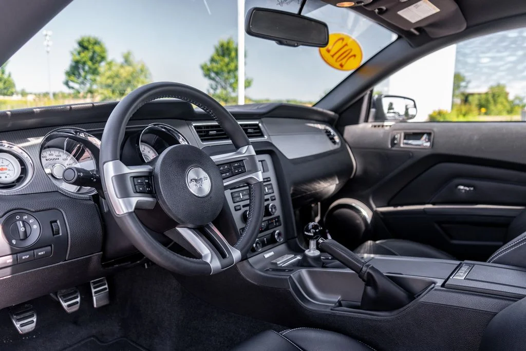 Used 2012 Blue Ford GT Premium image 22