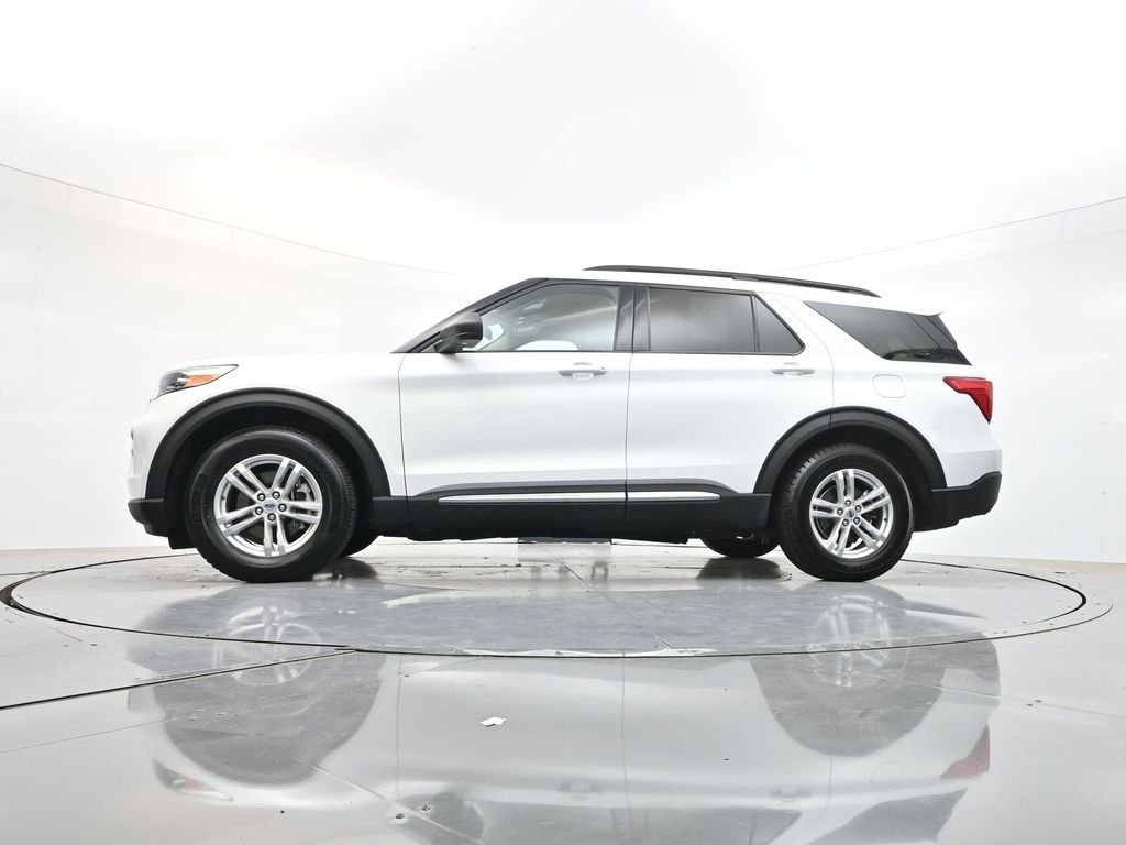 Used 2023 White Ford XLT image 37