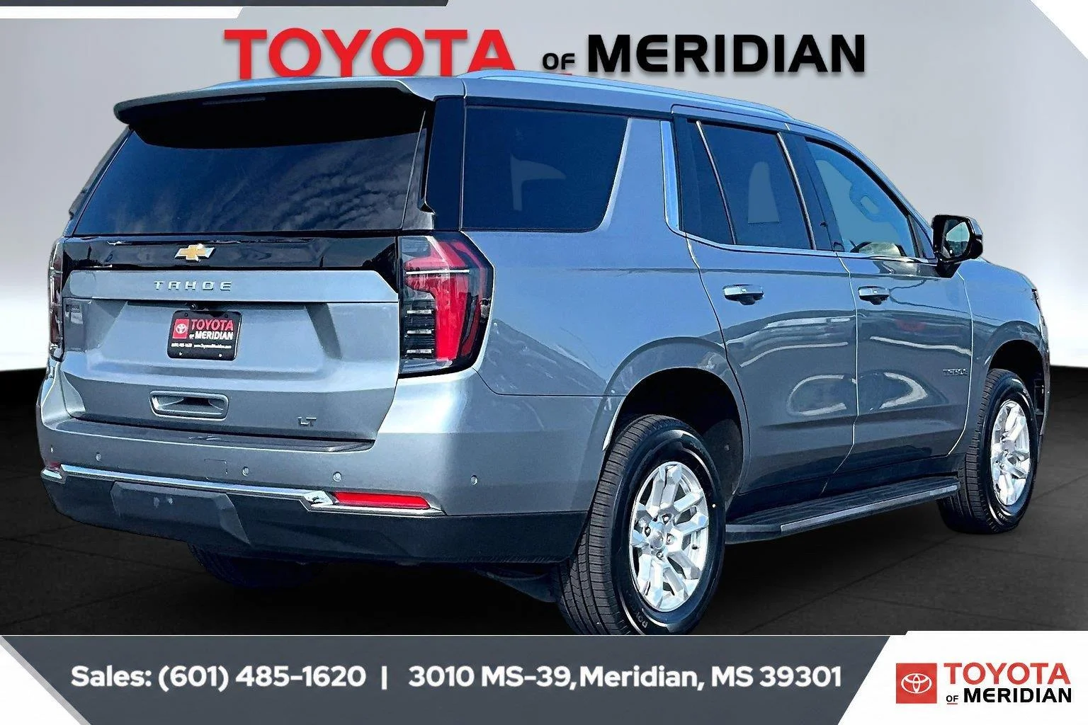 Used 2025 Sterling Gray Metallic Chevrolet LT image 11