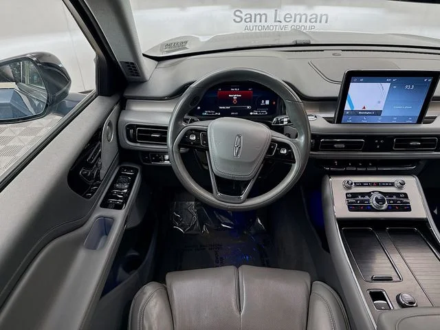 Used 2020 Blue Lincoln Reserve image 24