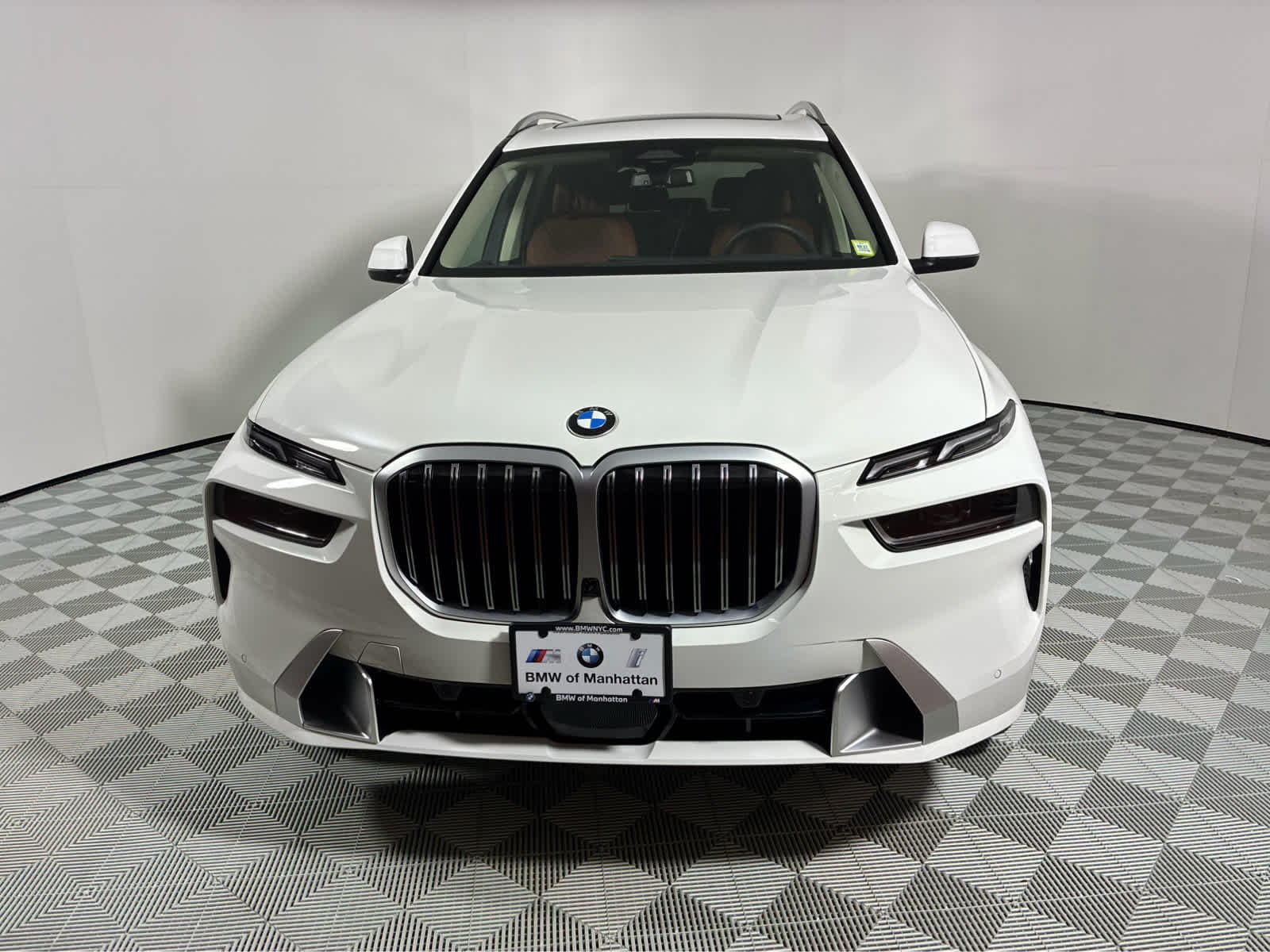 Used 2026 Alpine White BMW xDrive40i image 6