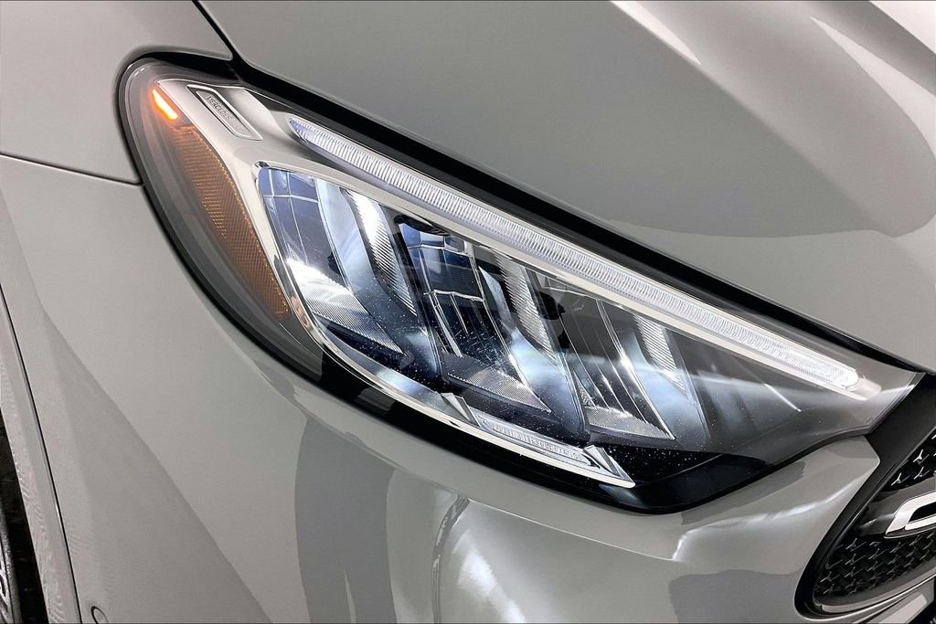 Used 2026 White Mercedes-Benz GLC 300 image 24