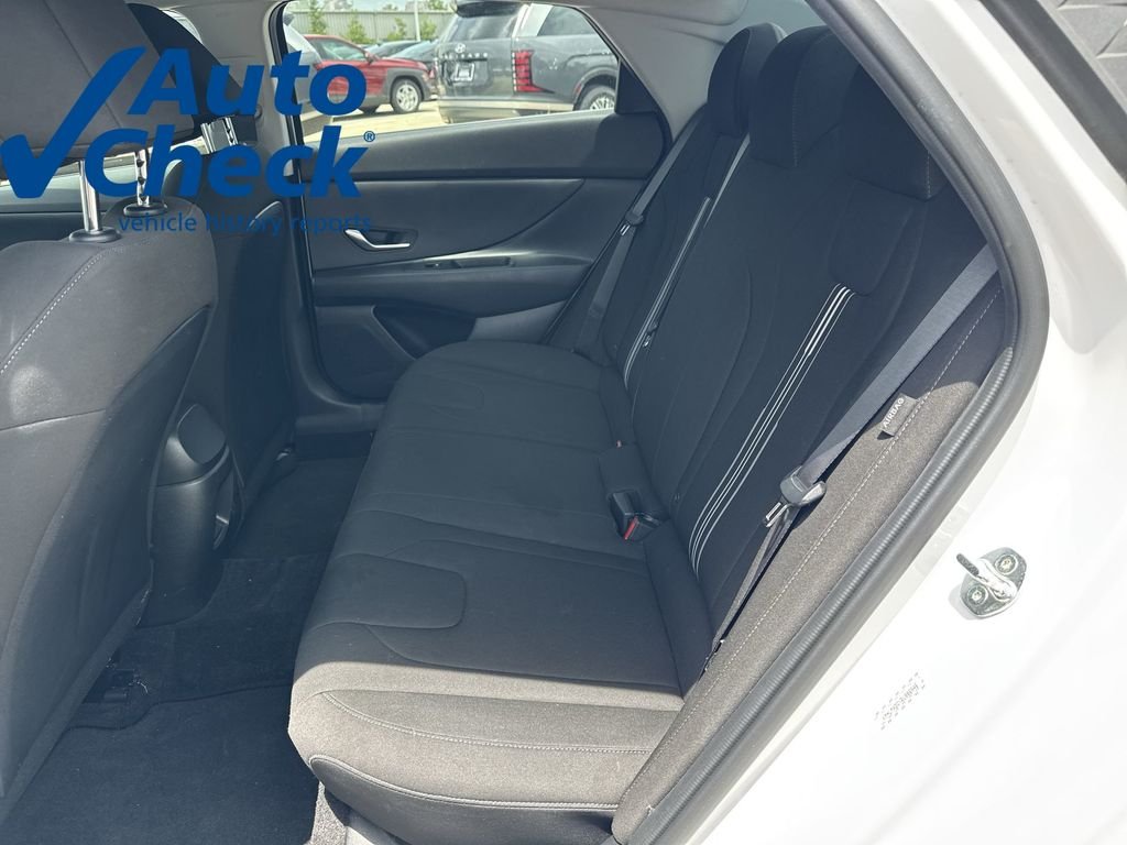 2024 Hyundai Elantra SEL - Photo 25