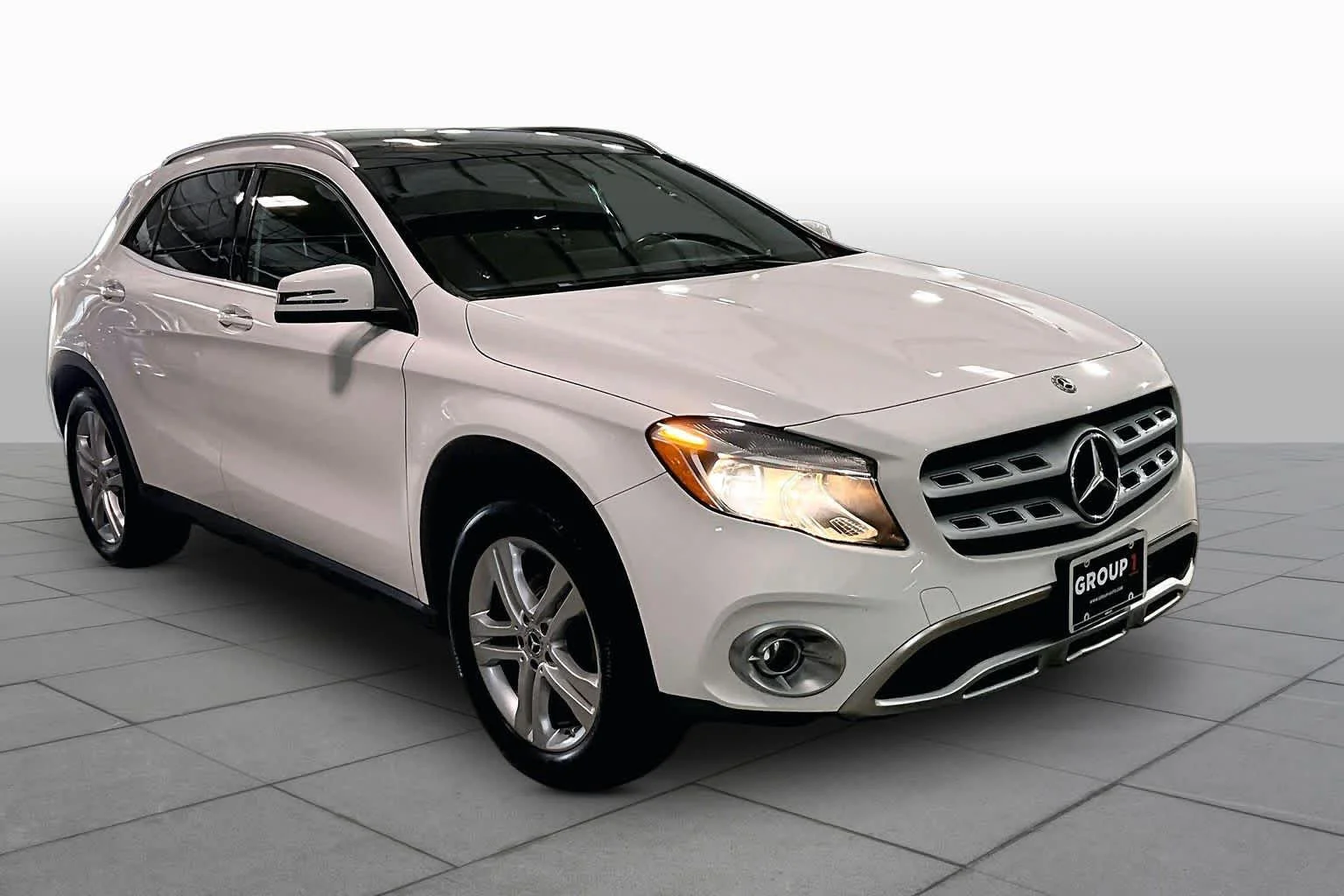 Used 2019 Polar White Mercedes-Benz GLA 250 image 3
