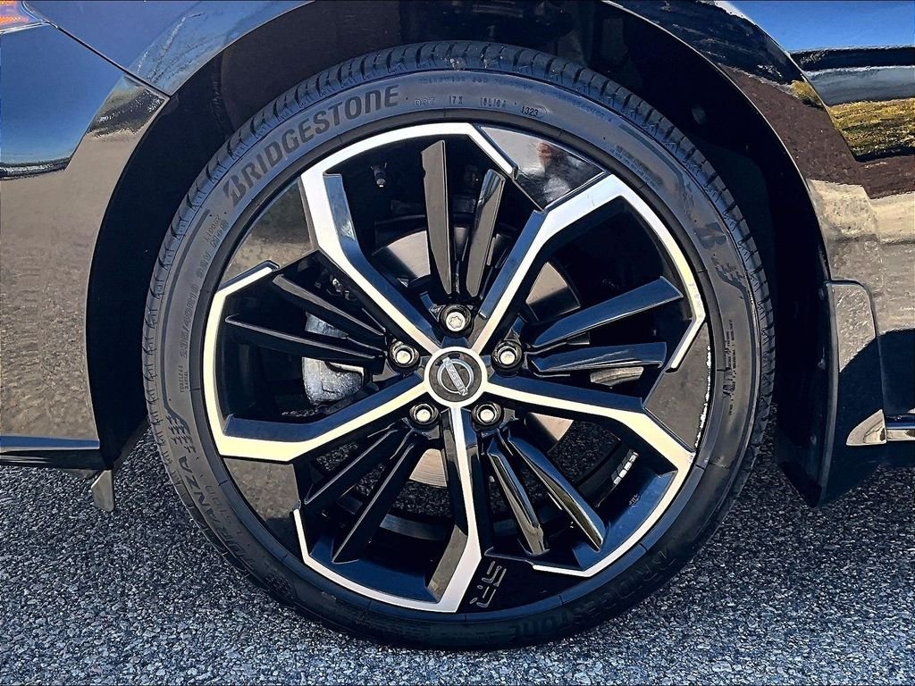 Used 2023 Black Nissan 2.5 SR image 7