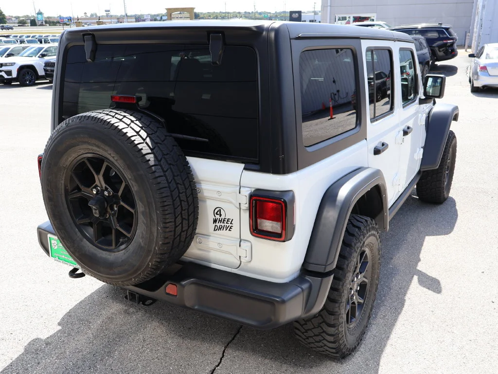 Used 2024 White Jeep Sport image 5
