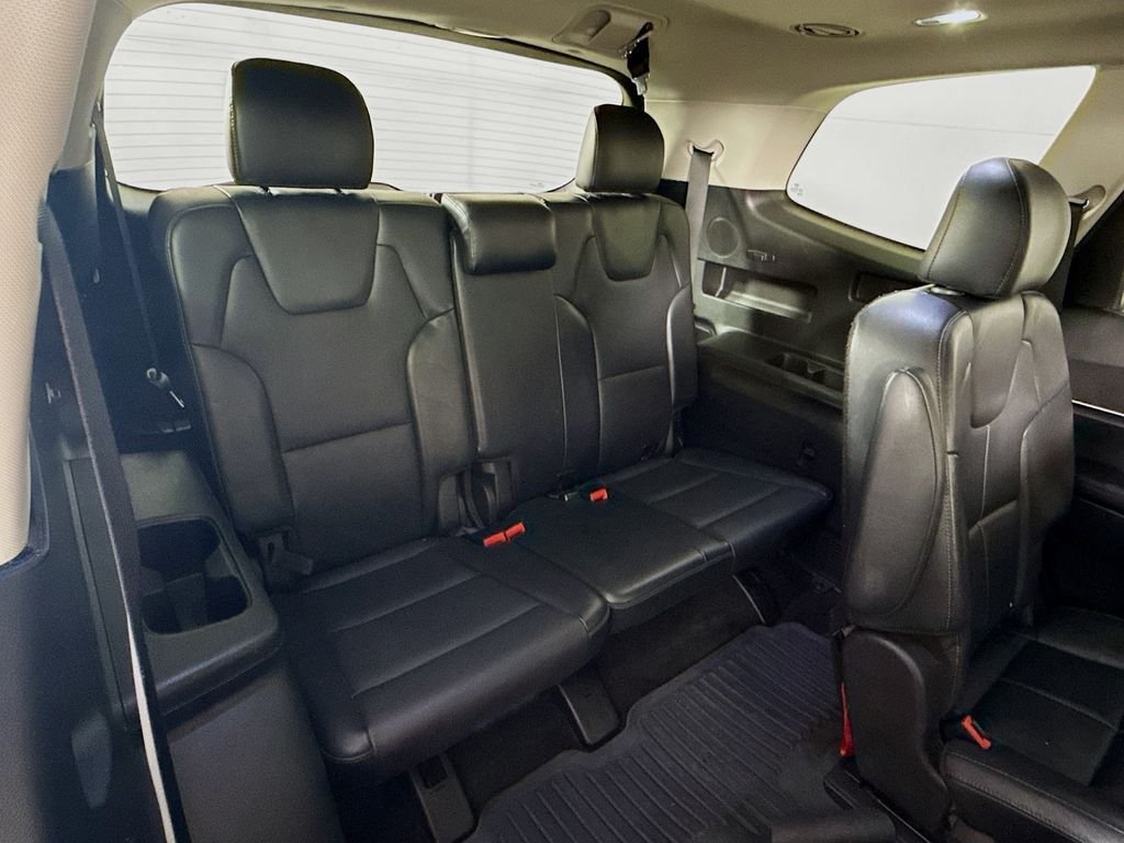 Used 2020 Everlasting Silver Kia SX image 29