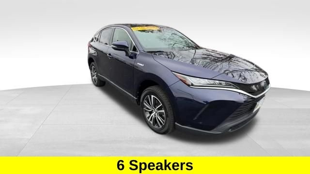 Used 2021  Toyota LE image 9