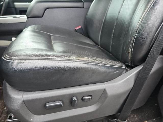 Used 2016 White Ford Lariat image 16