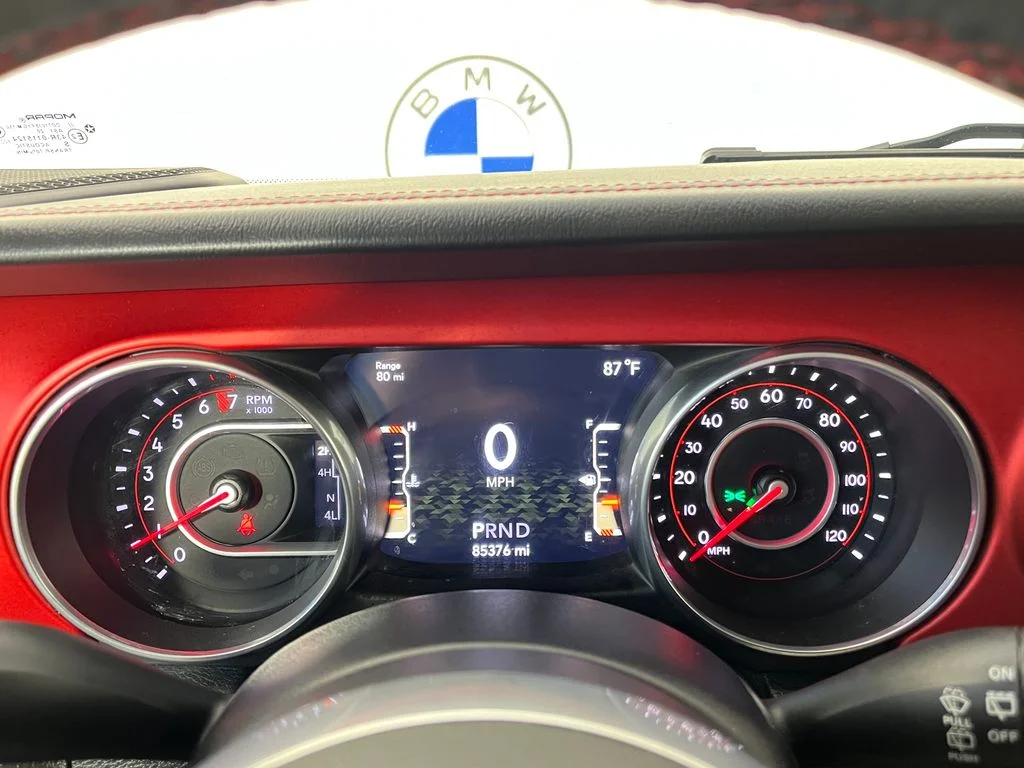 Used 2018 Silver Jeep Unlimited Rubicon image 5