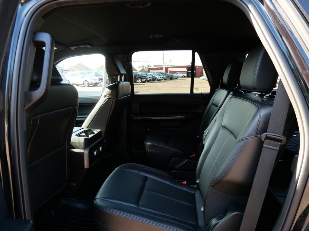 Used 2021 Black Ford XLT image 13