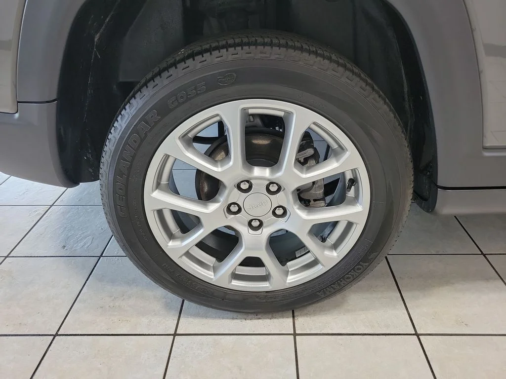 Certified Used 2023 Gray Jeep Latitude Lux image 50