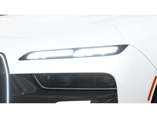 New 2026 Mineral White Metallic BMW 740i image 6